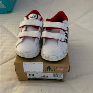 Adidas Marvel Kids Sneakers - White and Red